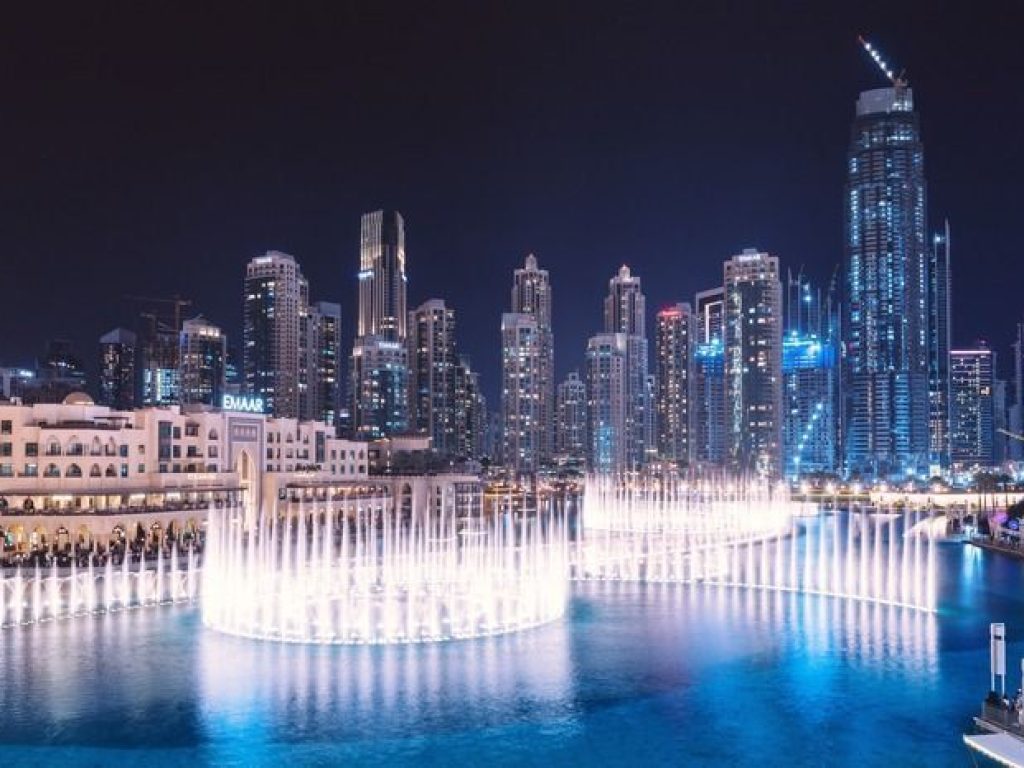 202224154214_fontaine-burj-khalifa-dubai-mall@size-700