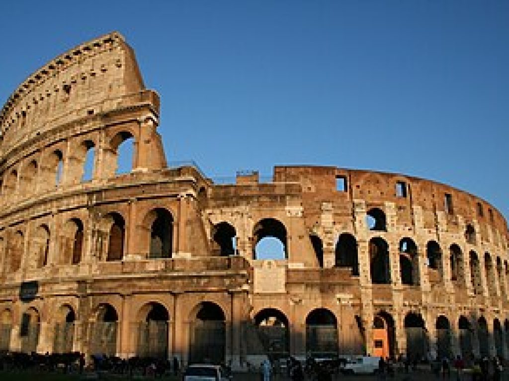 Colosseo_2008